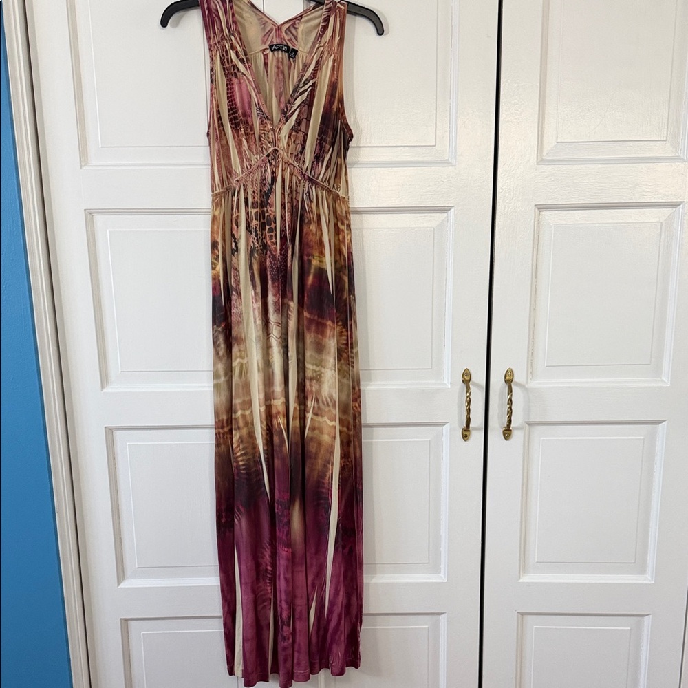 Sleeveless V-Neck Tie-Detailed Maxi Dress in Burgundy and Taupe